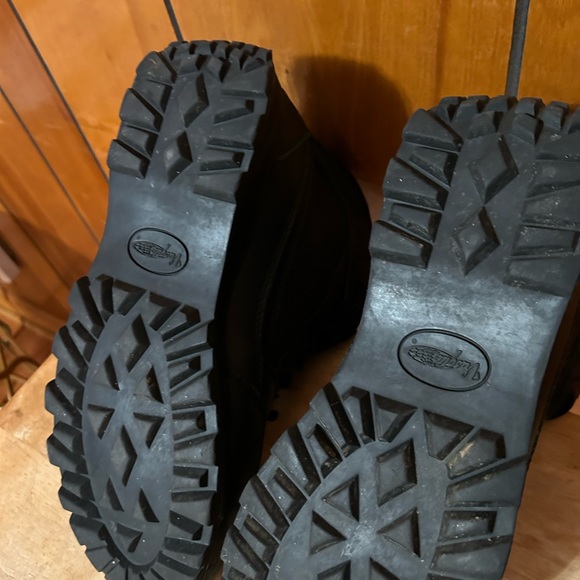 Vasque (Gore-Tex) Boots - Picture 7 of 9